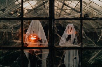 30 Ghost Quiz Questions And Answers: Eerie